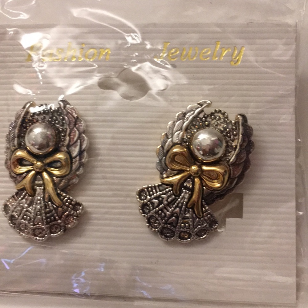 5 for $25 Angel earrings